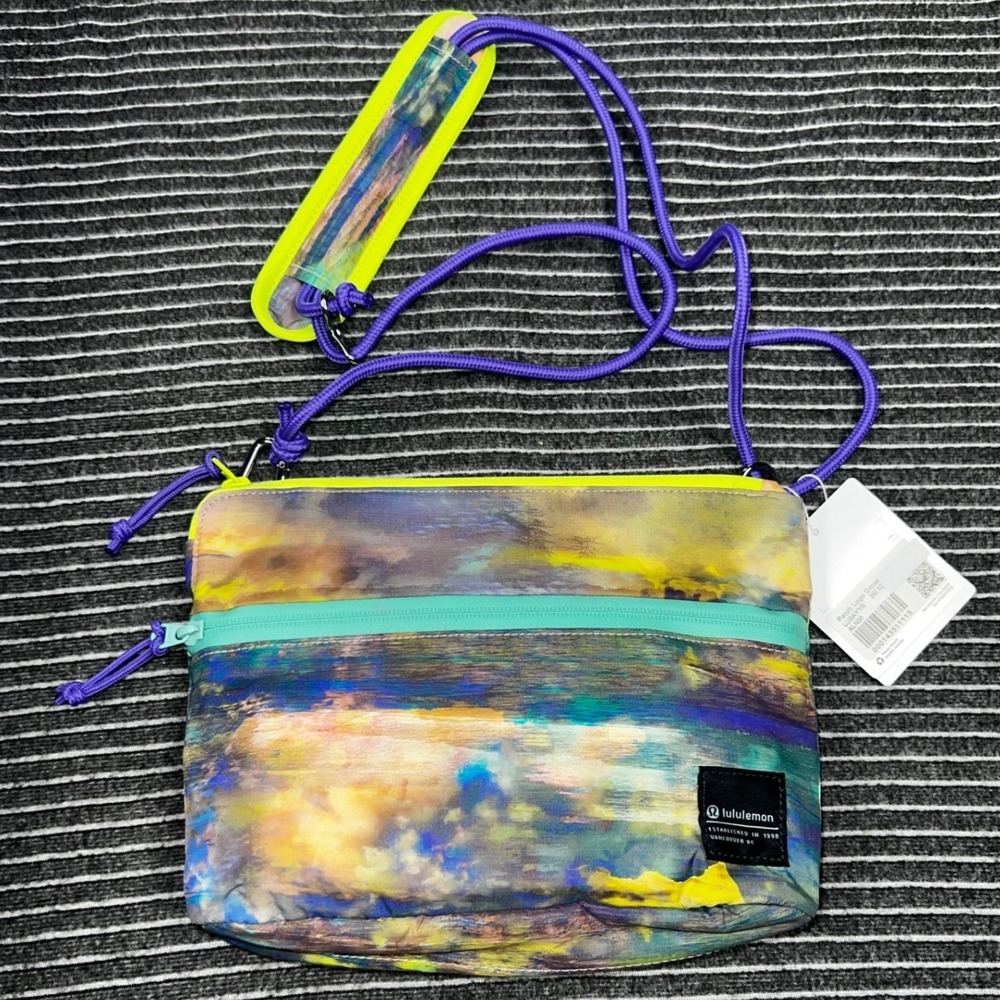 Lululemon Patch Logo Aligned Mesh Crossbody‎ Bag LU9AYYS NWT